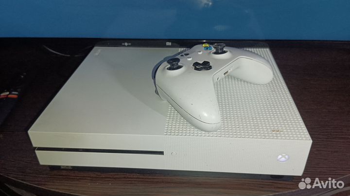 Xbox one s 1tb с дисководом