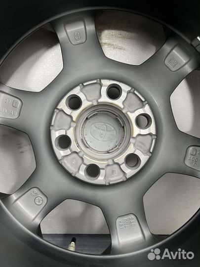 Новые.Оригинал.Toyota Land Cruiser 300