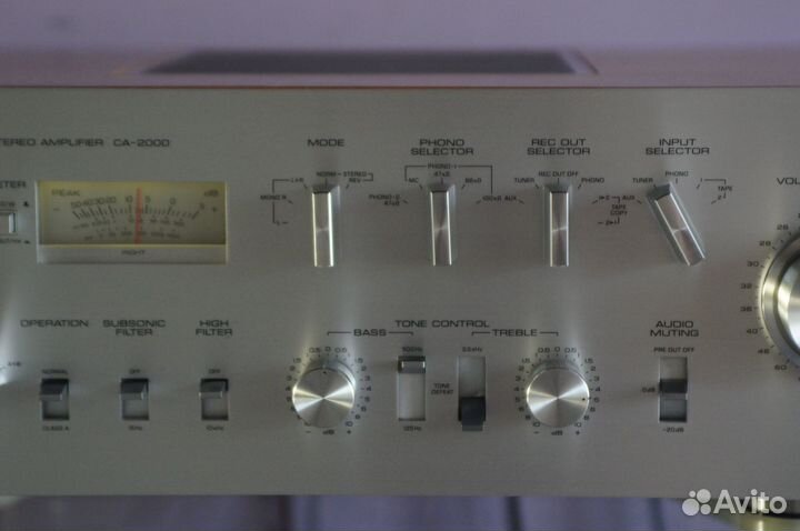Флагман, усилитель Yamaha CA-2000(4) в 1976г