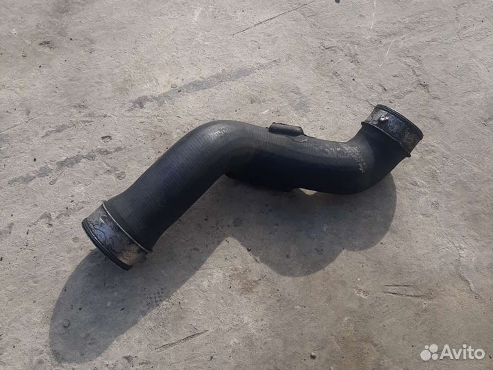 Патрубок интеркулера Mercedes W203 2.2 CDI