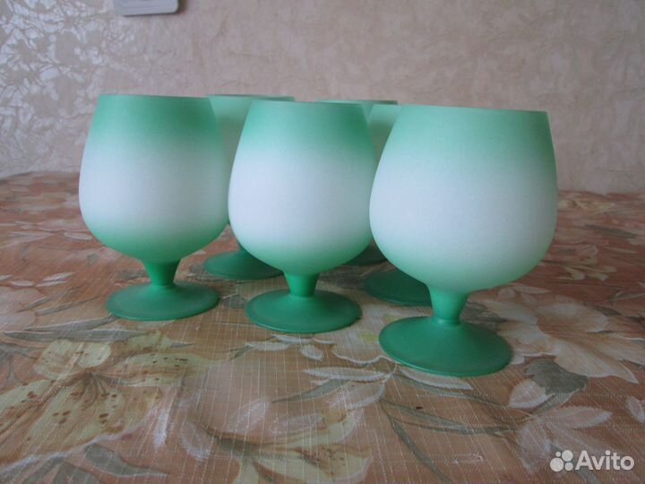 6 стеклянных фужеров