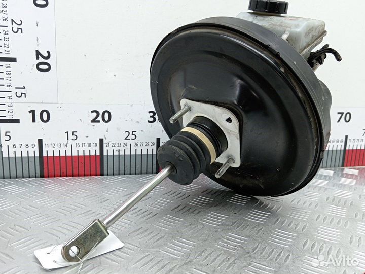 Усилитель тормозов вакуумный для Opel Zafira B