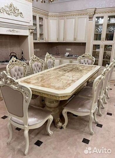 Комплект стол и стулья