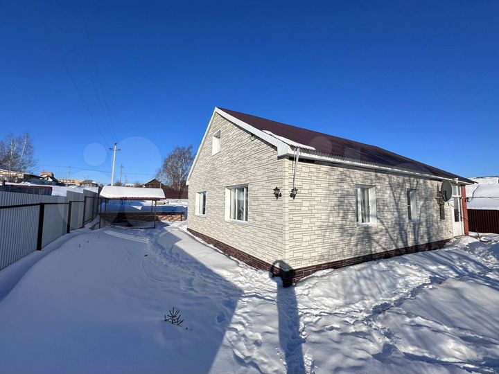 Дом 108 м² на участке 9 сот.