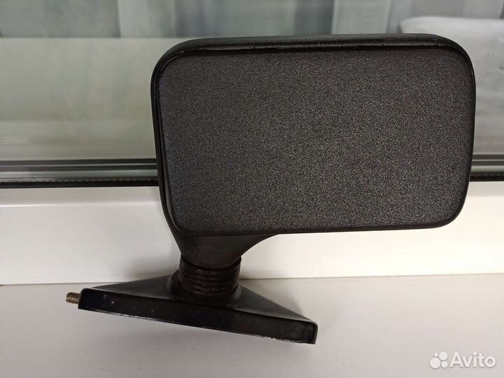 Зеркало автомобильное