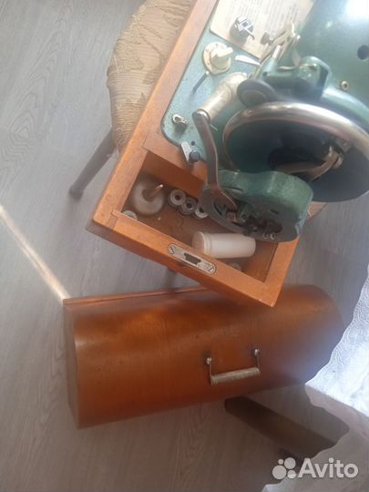 Швейная машина Подольск ручная