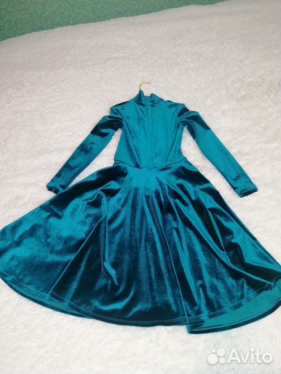 Рейтинговое платье для бальных танцев