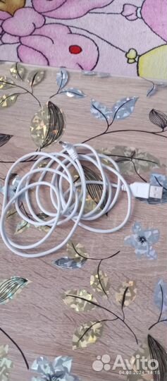 Зарядник от разных телефонов и usb кабели