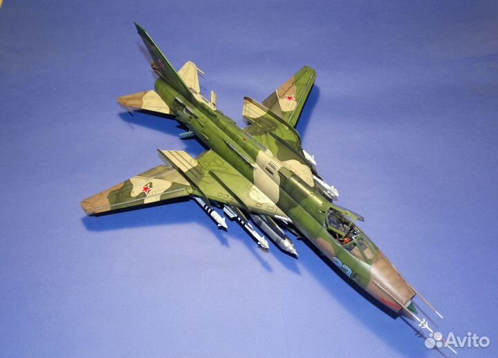 1/48 Модель самолета Су-17/22