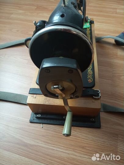 Швейная машинка ручная Подольск, Чайка