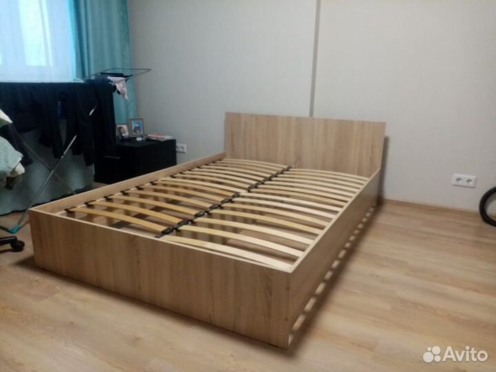 Кровать двухспальная