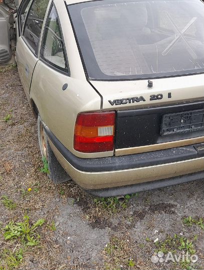 Opel vectra A 1989 (Кузов по частям )