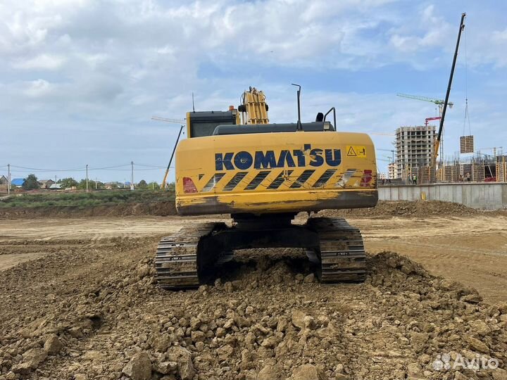 Гусеничный экскаватор Komatsu PC220LC-8M0, 2019