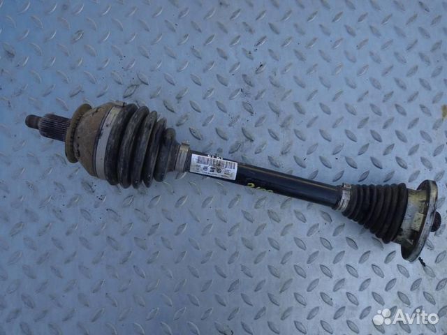 Приводной вал передний левый VW Polo 5