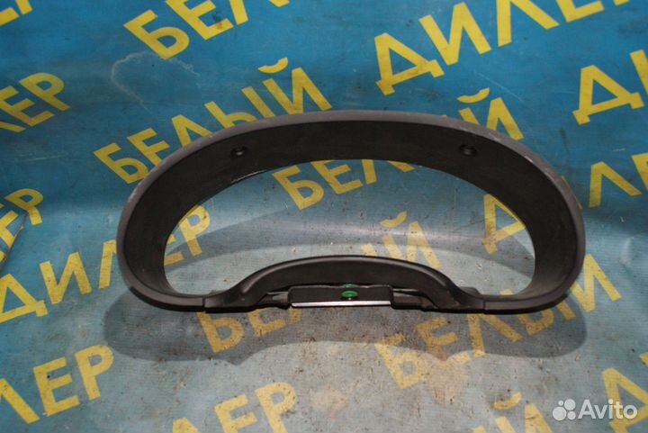 Рамка приборов Chrysler Voyager 4