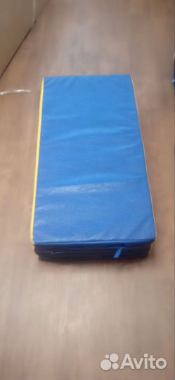 Мат гимнастический складной