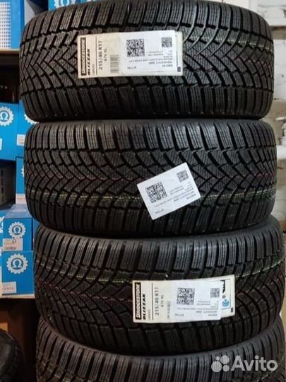 Bridgestone Blizzak LM-005 215/40 R17 87V