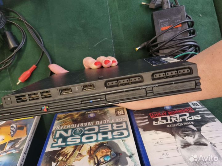 Sony playstation 2 PS2 + 2 игры