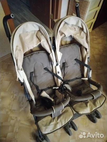 Прогулочная коляска-трость для двойни