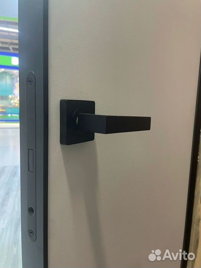 Скрытые межкомнатные двери