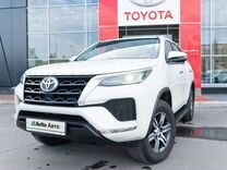 Toyota Fortuner 2.7 AT, 2022, 5 500 км, с пробегом, цена 4 899 000 руб.