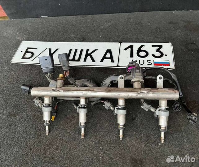 Топливная рампа Audi A5 8T 2.0 tfsi cdnc