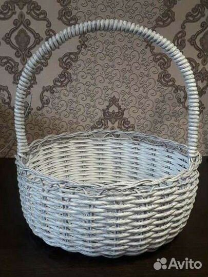 Корзина плетеная для подарков/фруктов/цветов