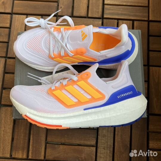 Беговые кроссовки Adidas Ultraboost 23 новые