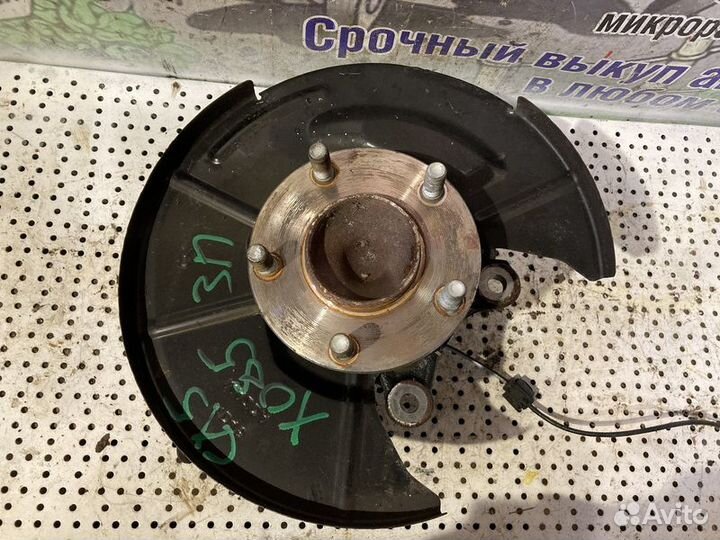 Кулак задний правый Mazda CX-5 (KE)