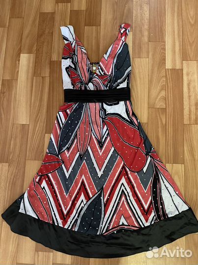 Коктейльное платье летнее 42 44