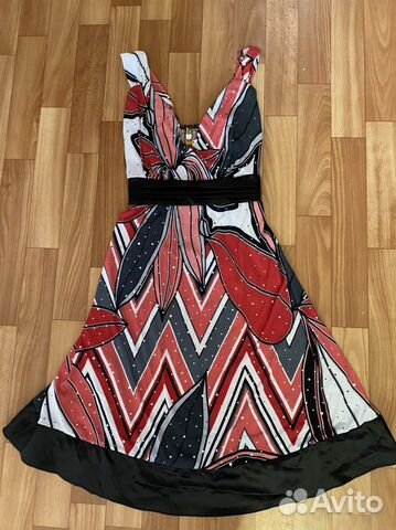 Коктейльное платье летнее 42 44