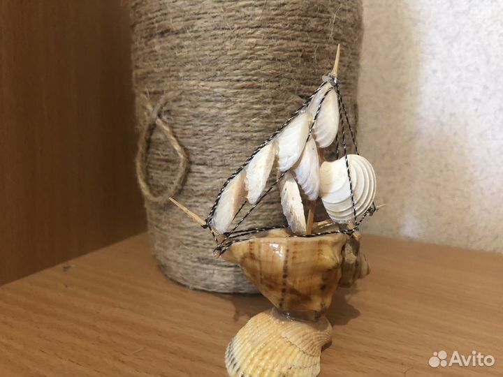 Модель корабля из дерева