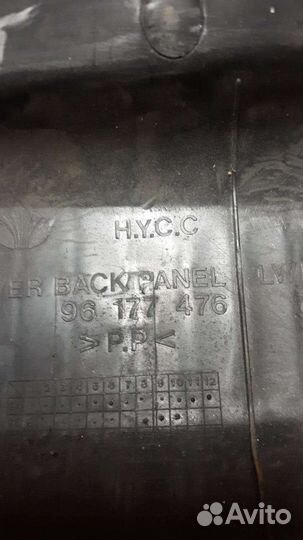 Daewoo nexia накладка задней панели багажника