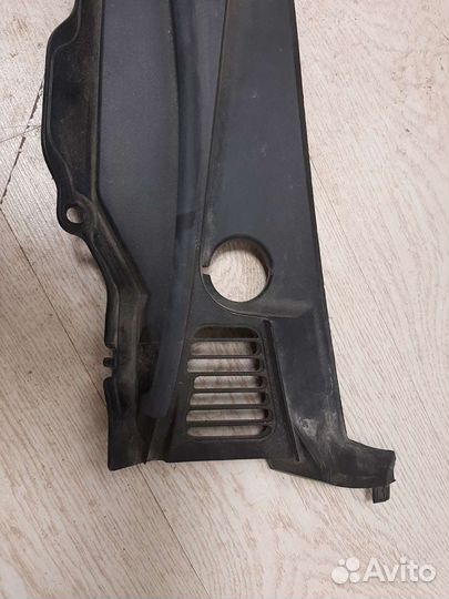 Жабо часть левая Suzuki Grand Vitara 7732165J0