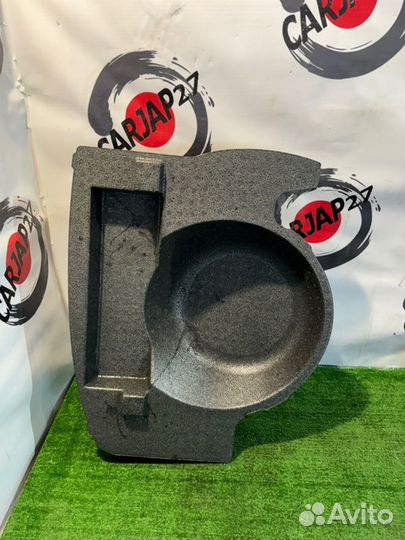 Ниша запасного колеса (1) Lexus Nx300H AYZ10