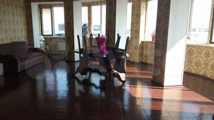 3-к. квартира, 121,5 м², 4/6 эт.