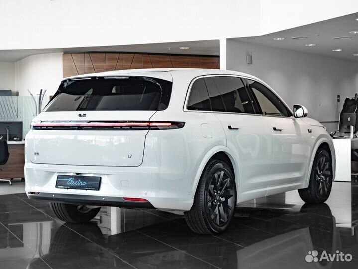 LiXiang L7 1.5 AT, 2024