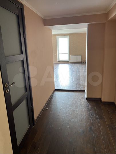 2-к. квартира, 120 м², 10/10 эт.