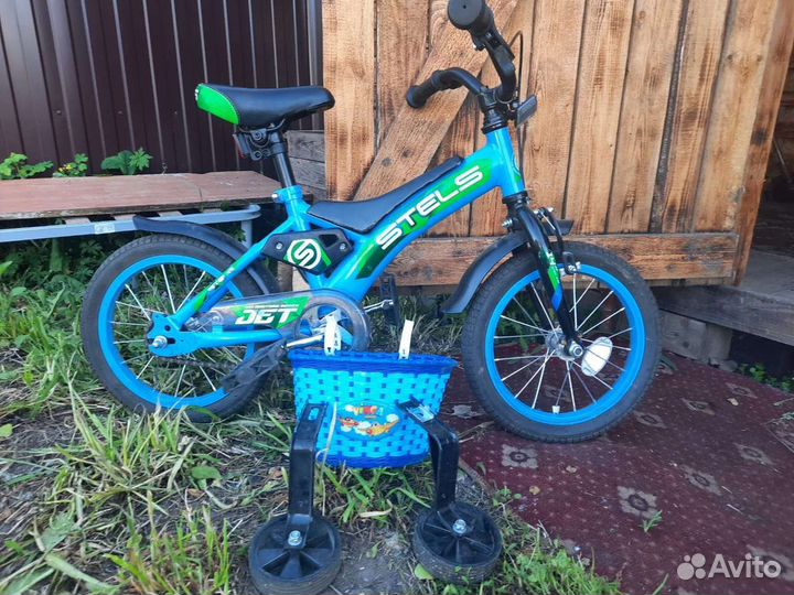 Детский трехколесный велосипед