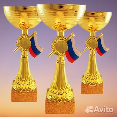 Спортивные кубки медали