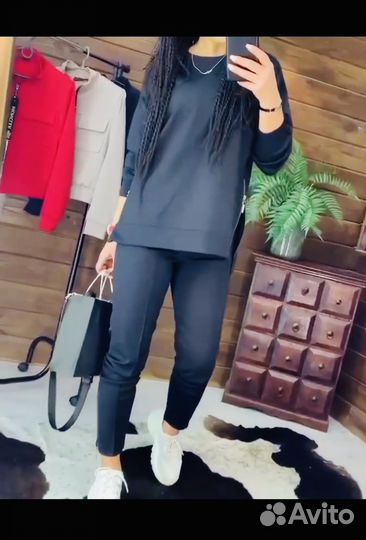 Спортивный костюм женский