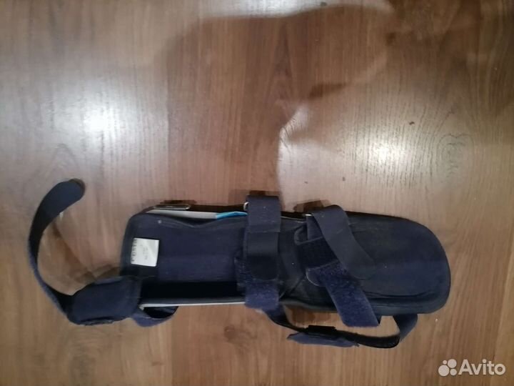 Палка, лангетка для руки, ножки для ходунков