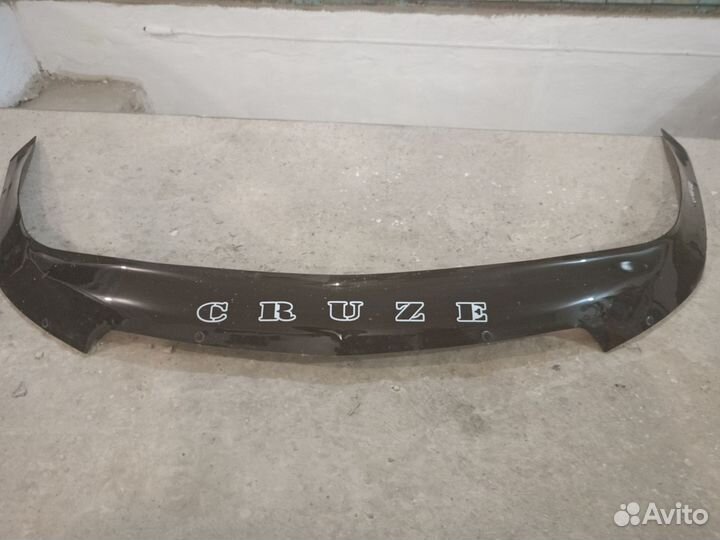 Дефлектор капота chevrolet cruze
