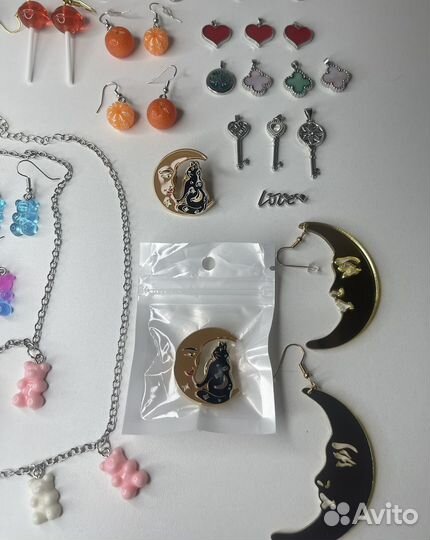 Бижутерия новая в ассортименте