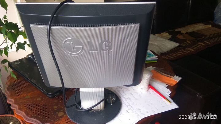 Продам монитор LG Fletron