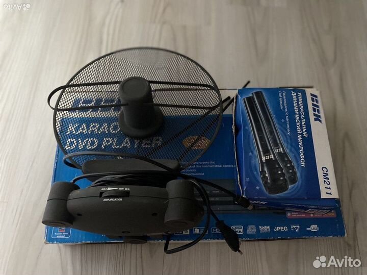 Караоке bbk с микрофонами и антенной