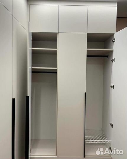 Шкаф угловой распашной на заказ