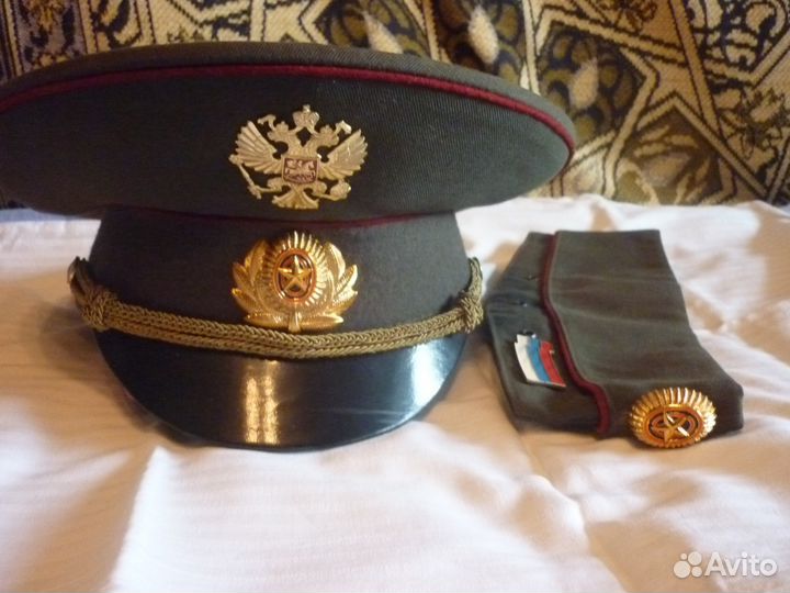 Форменную одежду