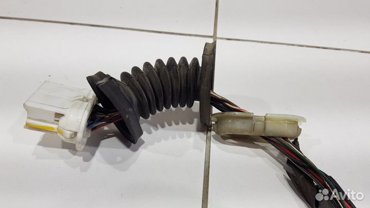 Электропроводка двери задняя правая
