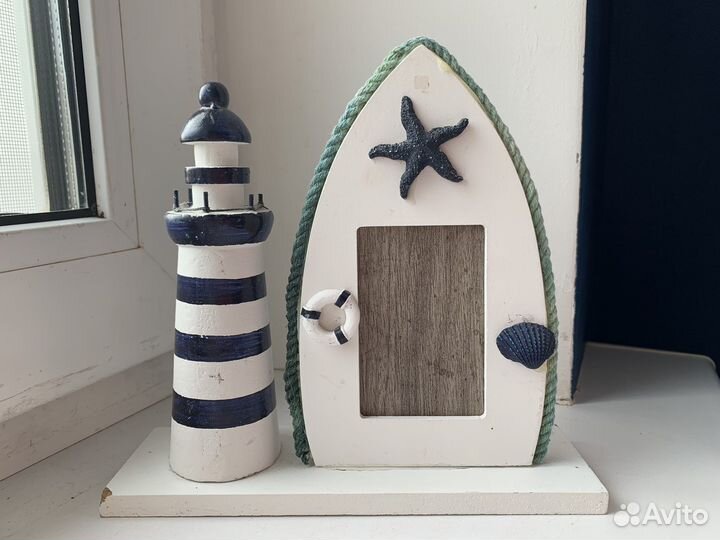 Рамки для фото, карандашница и маяк